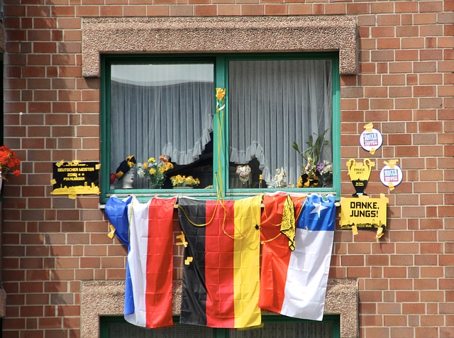 居莱尔贴脸挑衅，索博社媒回击：你只为皇马踢了1088分钟.